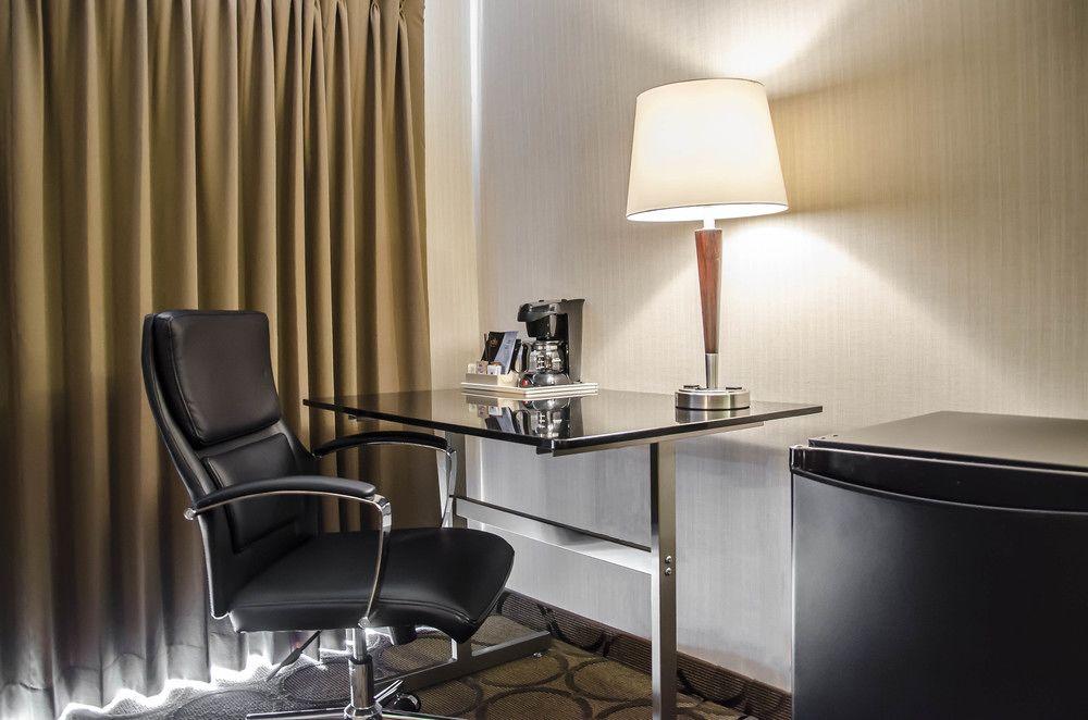 Comfort Inn South Shore Бушервиль Экстерьер фото