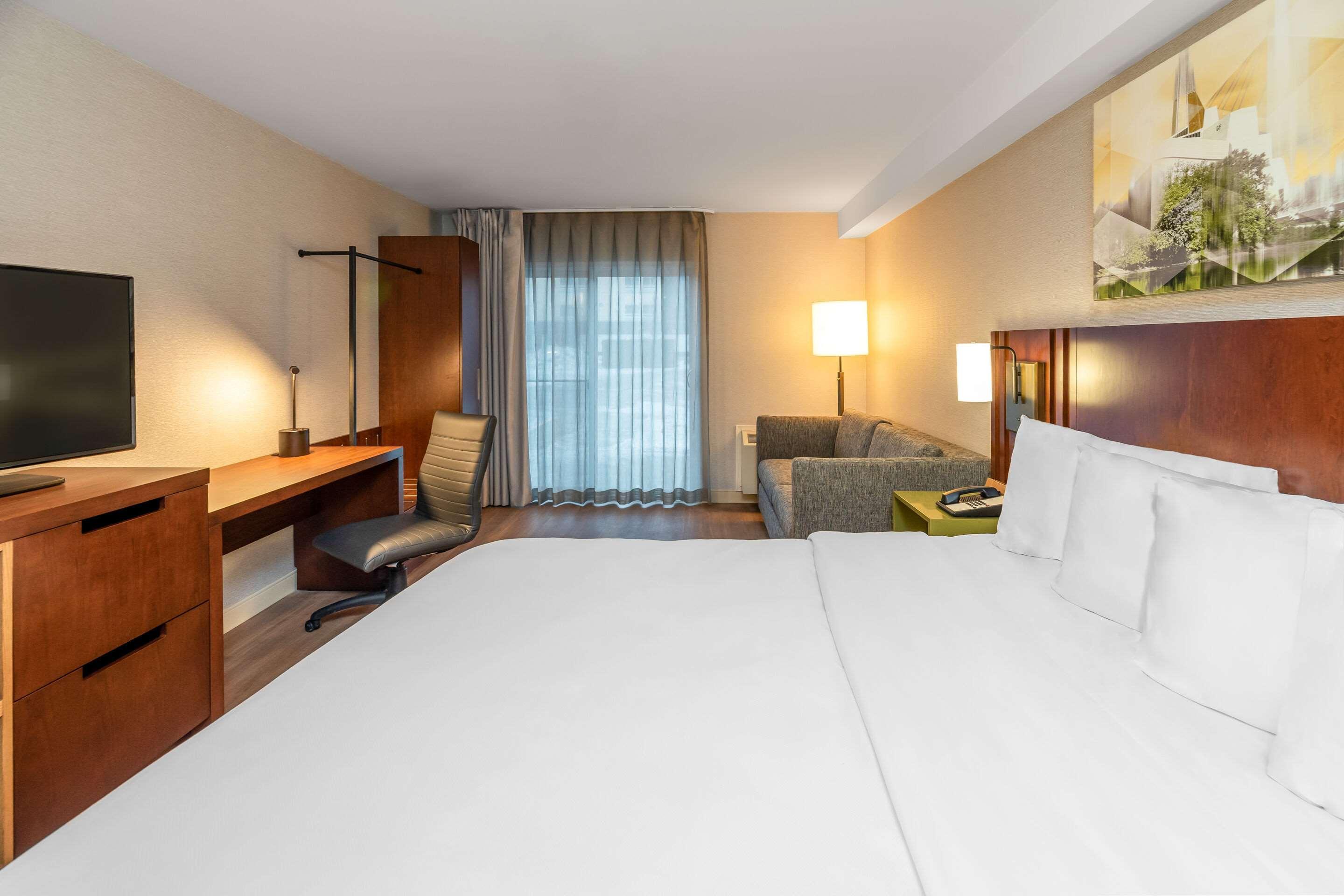 Comfort Inn South Shore Бушервиль Экстерьер фото