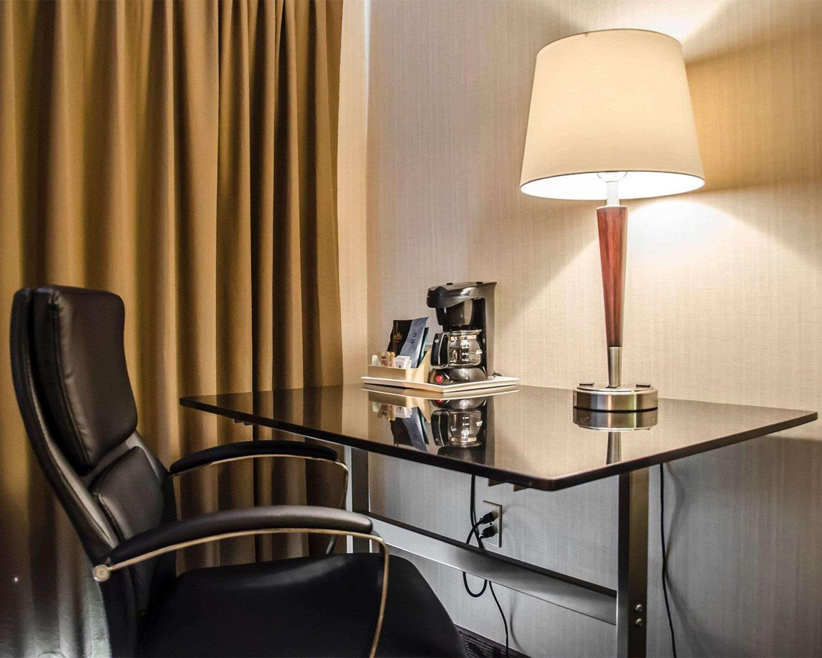 Comfort Inn South Shore Бушервиль Экстерьер фото
