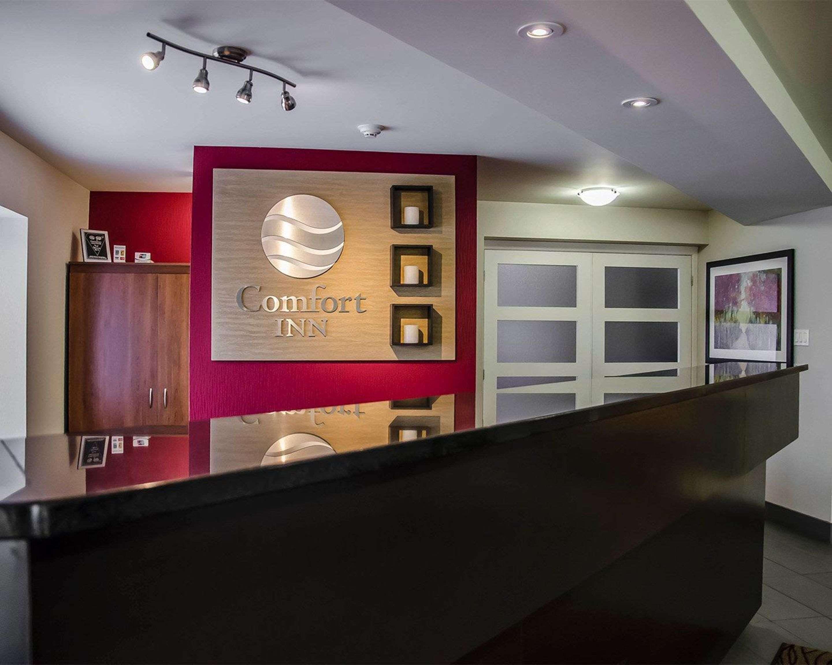 Comfort Inn South Shore Бушервиль Экстерьер фото