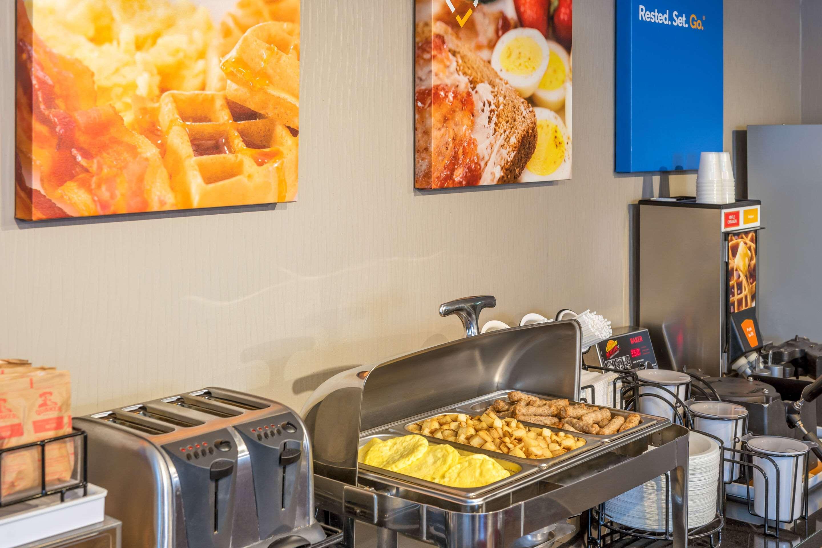 Comfort Inn South Shore Бушервиль Экстерьер фото