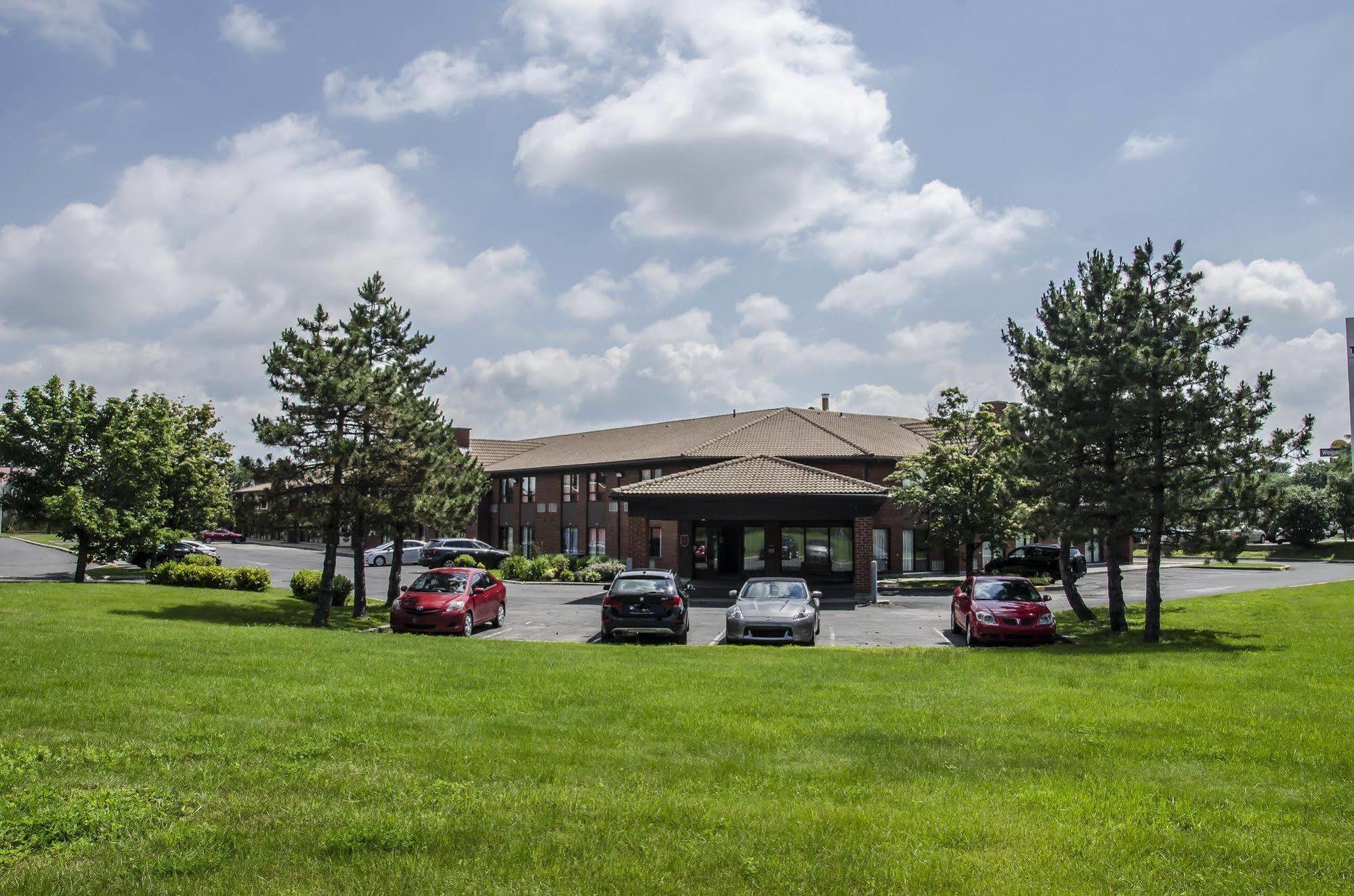 Comfort Inn South Shore Бушервиль Экстерьер фото